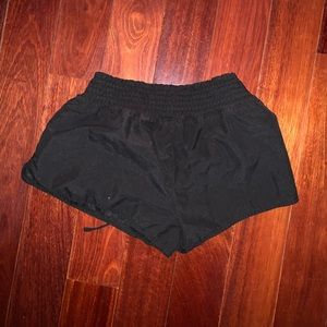Old Navy Shorts - Old Navy Women's Black Shorts Old Navy Shorts - Old Navy Women's Black Shorts